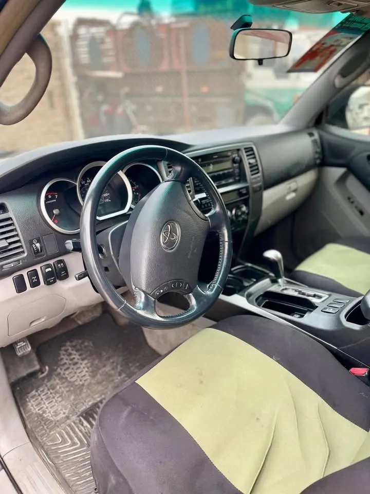 Toyota 4Runner 2006 (4)