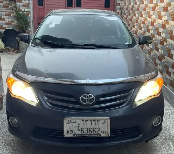 Toyota Corolla 2013 (2)