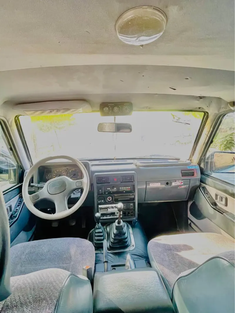 Nissan 1991 (4)