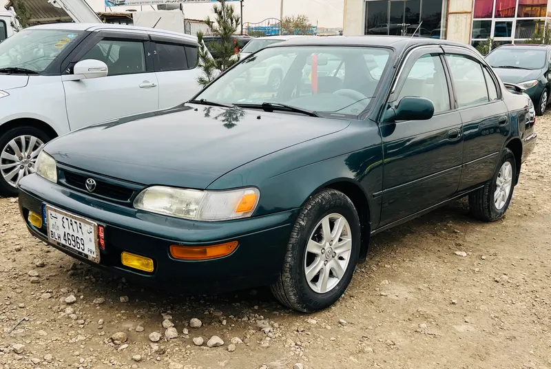 Toyota Corolla 1997 (2)