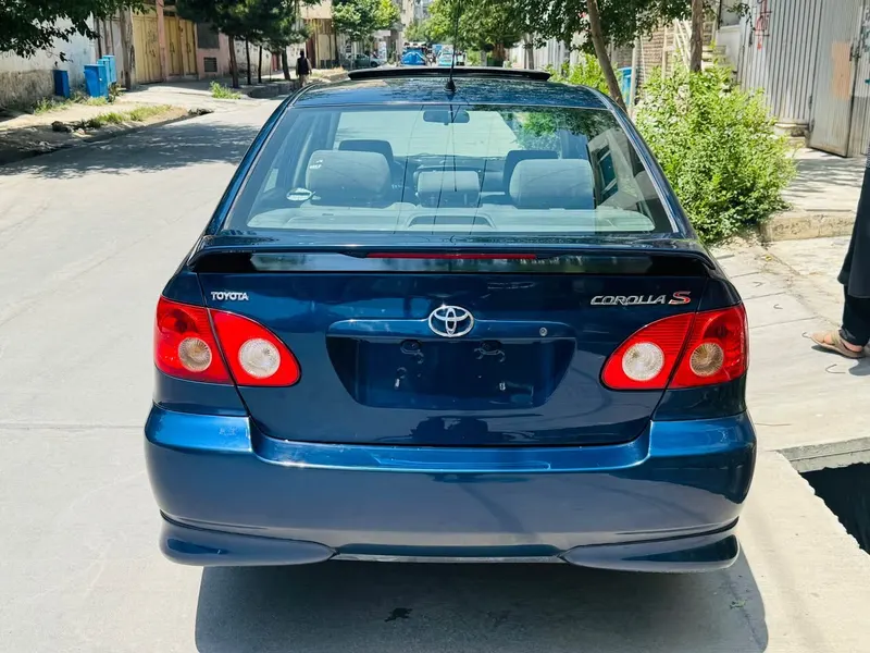Toyota Corolla 2006 (3)