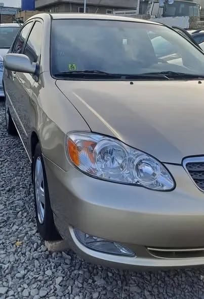 Toyota Corolla 2006 (1)