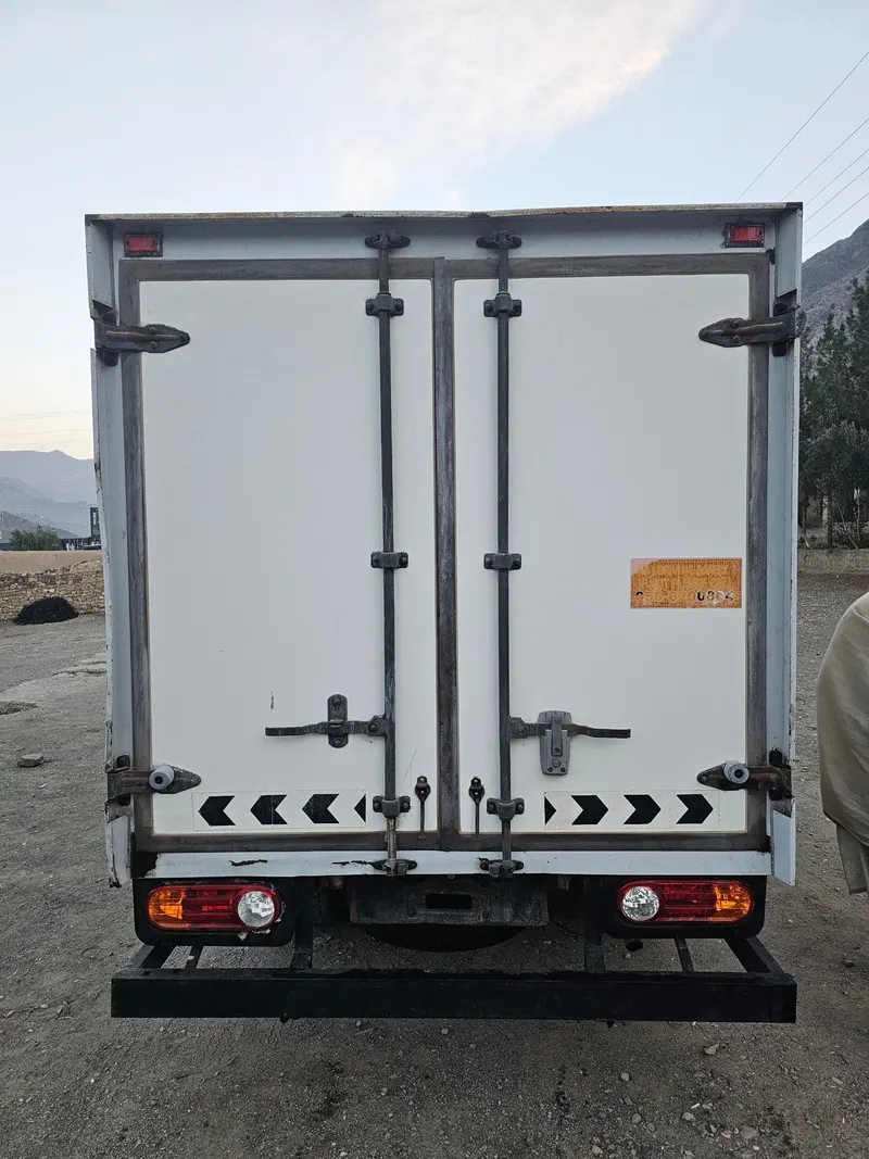Hyundai Refrigerated Truck (3)