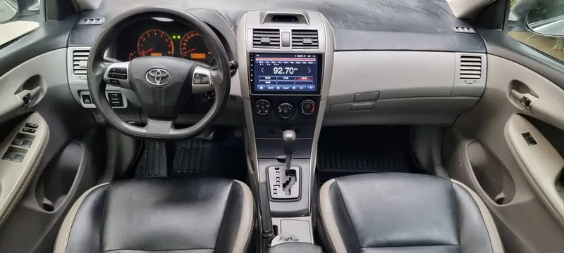 Toyota Corolla 2013 (3)