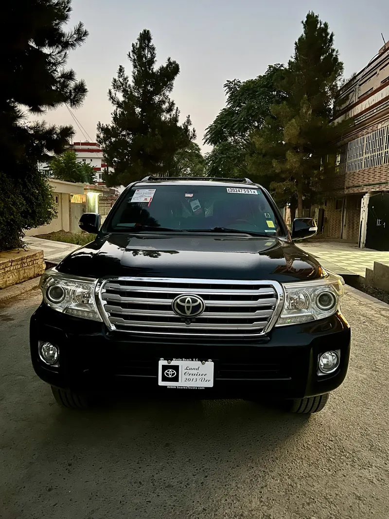 Toyota Landcruiser 2013 (1)