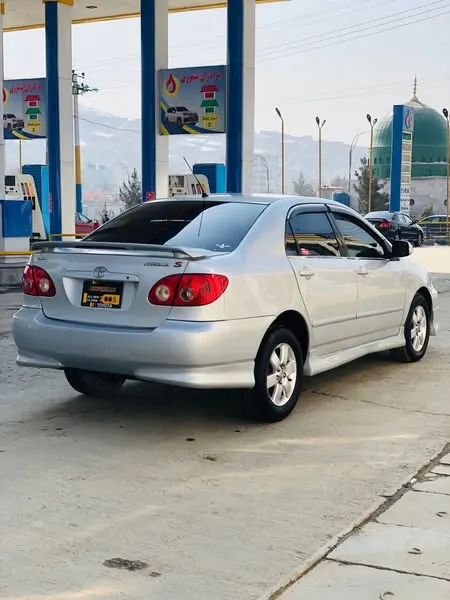 Toyota Corolla 2004 (3)