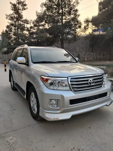 Toyota Land Cruiser 2011 (2)