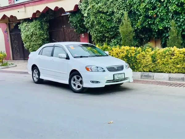 Toyota Corolla 2004 (1)