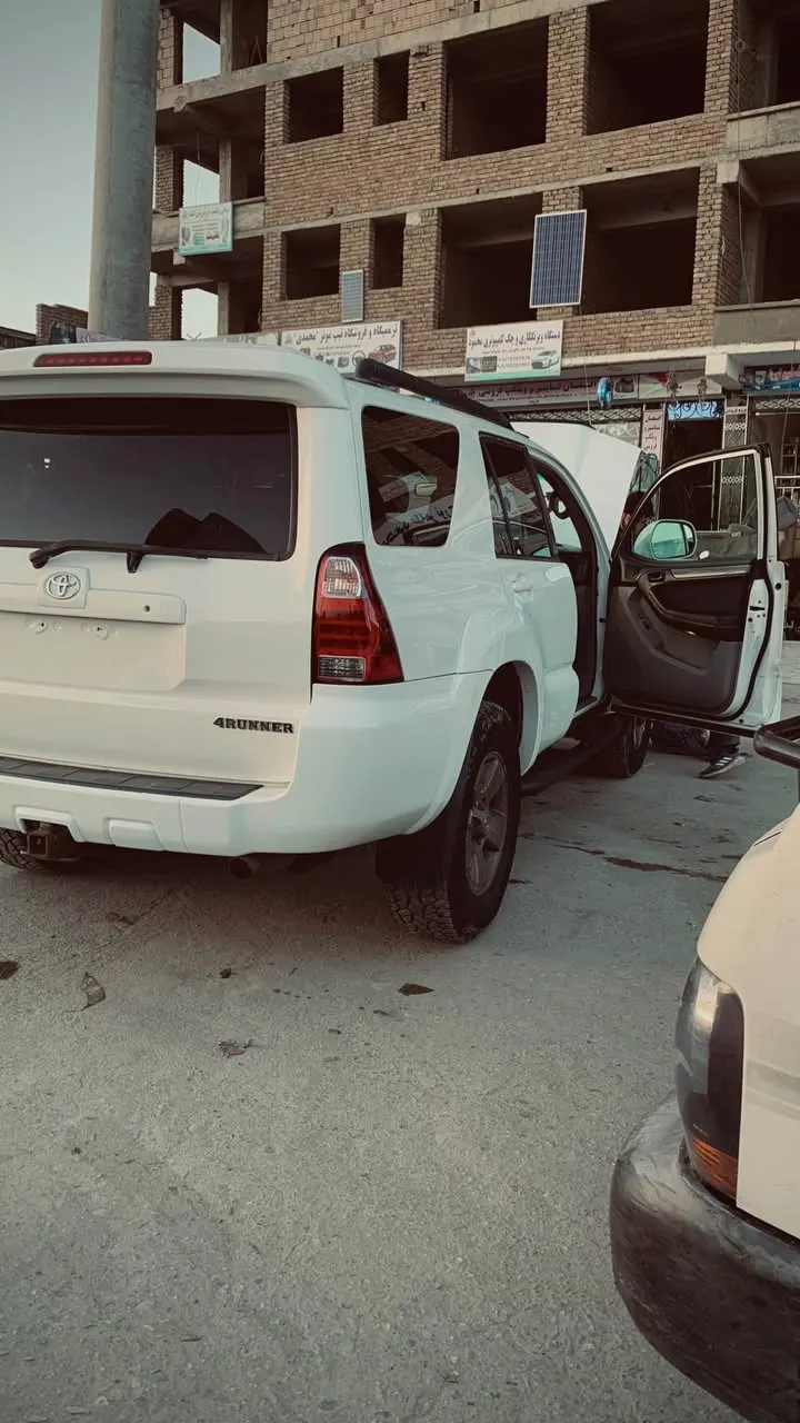 تویوتا 4Runner 2005 (2)