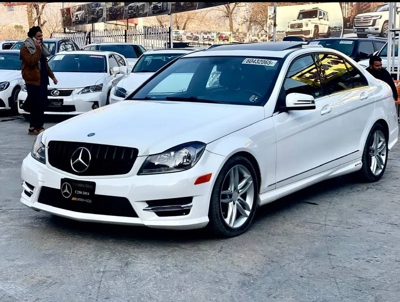Mercedes-Benz 2013 (1)