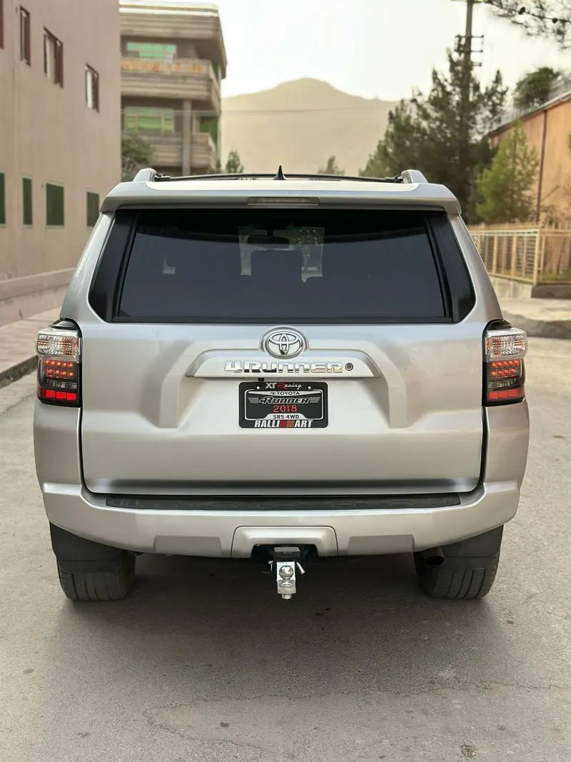 تویوتا 4Runner 2018 (3)