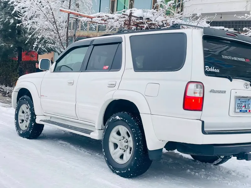 تویوتا 4Runner 2001 (3)