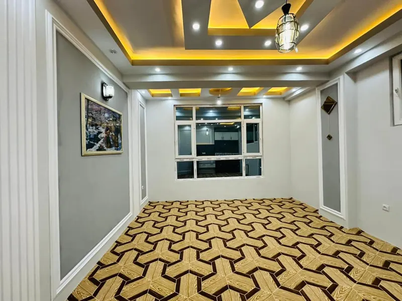 Spacious 4-Room Apartment (2)