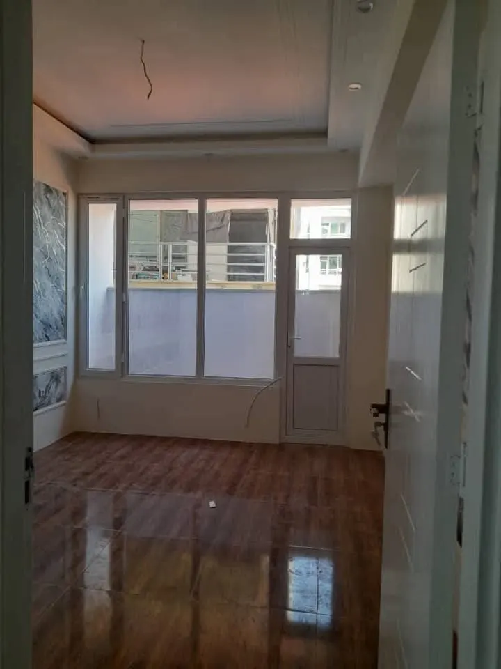 Apartment for sale, 4 rooms, 142 m², 5th floor, Shahr-e Naw (2)