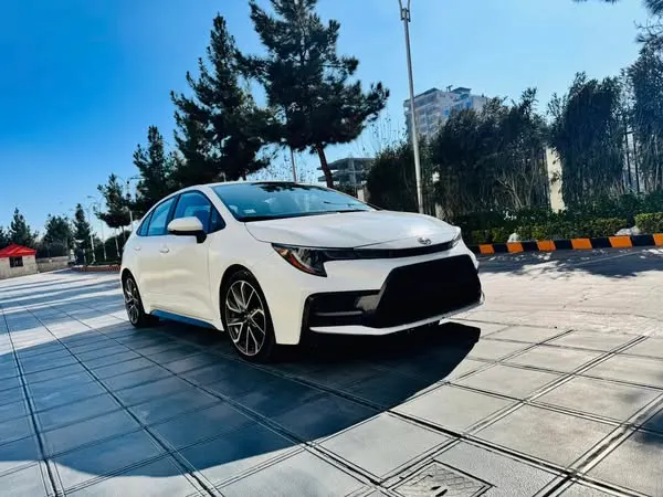 Toyota Corolla 2020 (2)