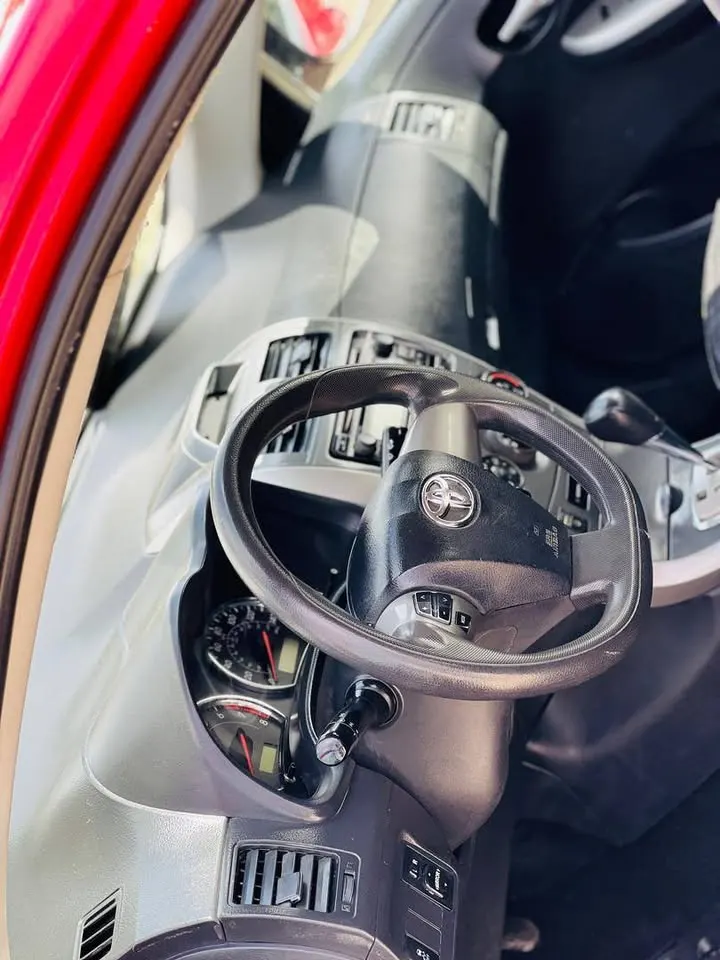 Toyota Corolla 2012 (4)
