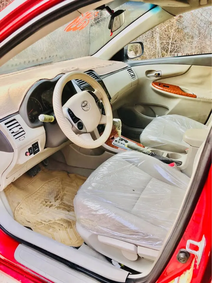 Toyota Corolla LE 2010 (4)