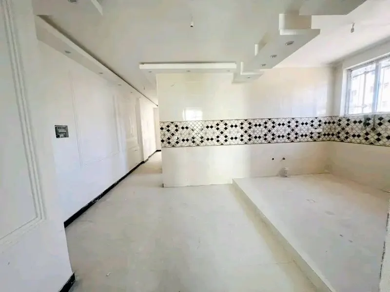 دوه اپارتمانونه د پلورنې لپاره، 4 خونې، 140 m²، دویم منزل (3)
