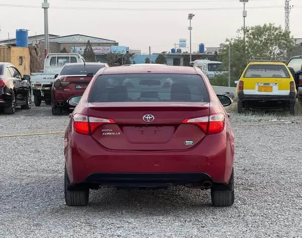 Toyota Corolla 2015 (3)