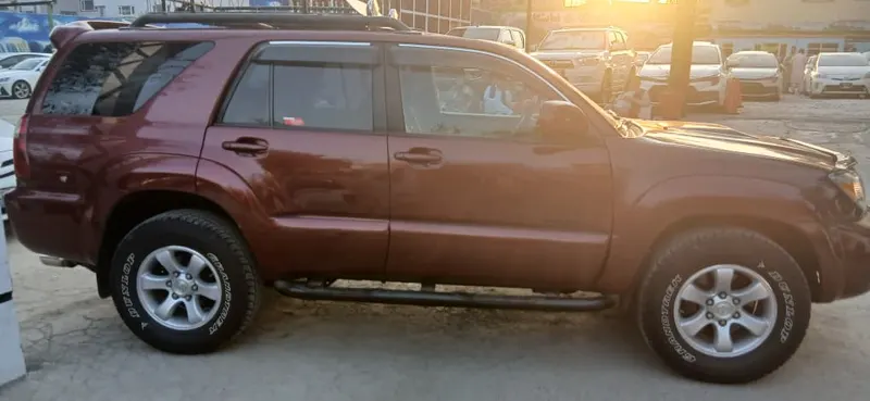Toyota 4Runner Sport 2006 (2)