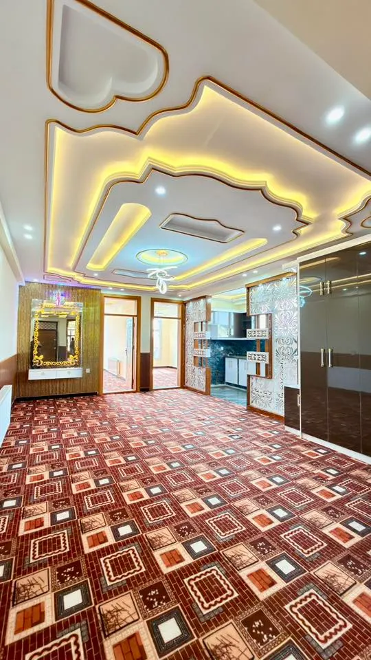 Two VIP apartments for sale, 4 rooms, 340 m² with roof terrace (2)