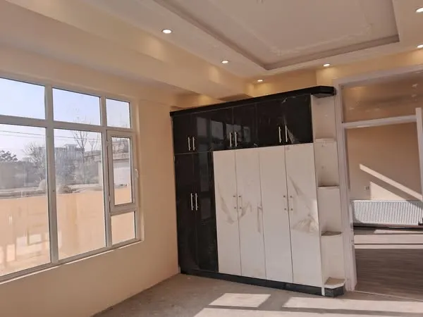 Two adjoining apartments for sale, 4 rooms, 140 m², ground floor with yard (2)