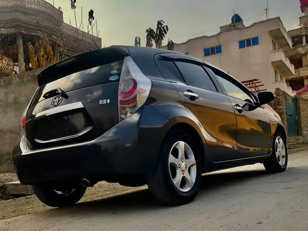 Toyota Aqua Hybrid 2014 (3)