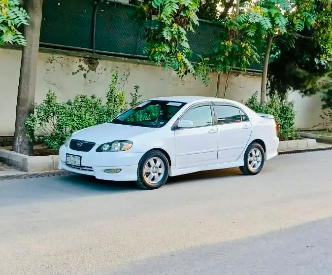 Toyota Corolla 2006 (1)