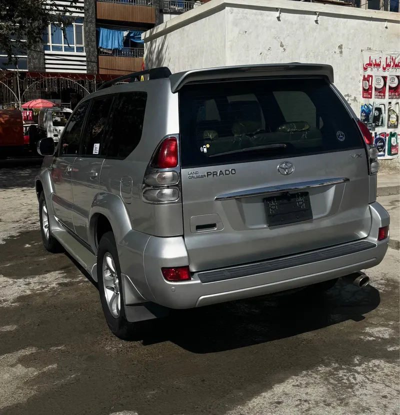 Toyota Land Cruiser 2008 (2)
