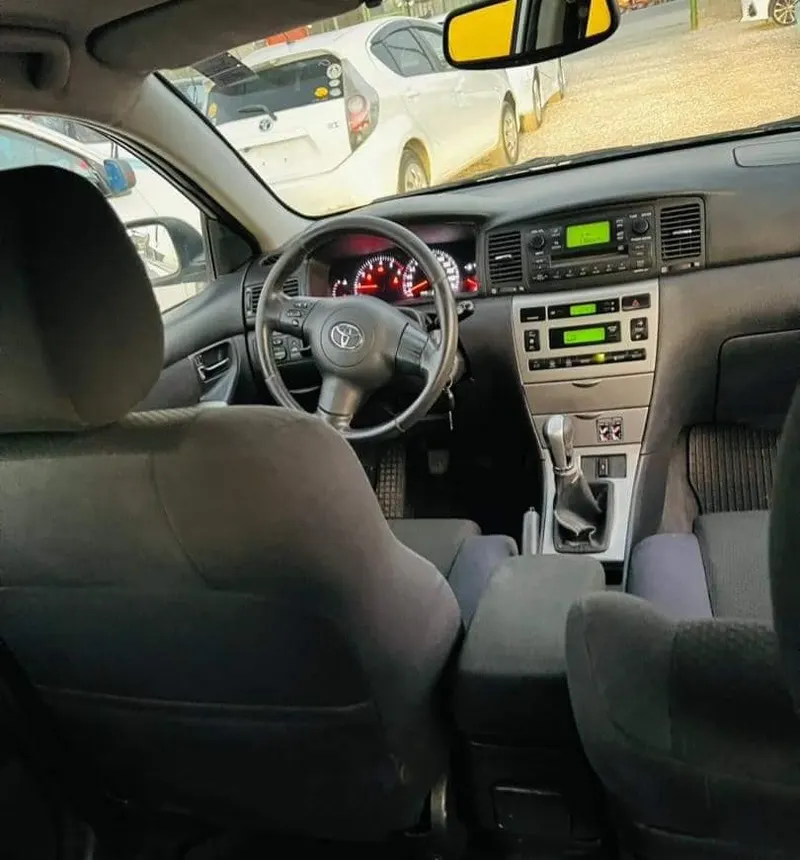 Toyota Fielder 2005 (4)