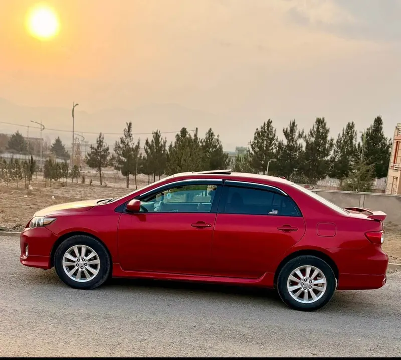 Toyota Corolla 2010 (2)