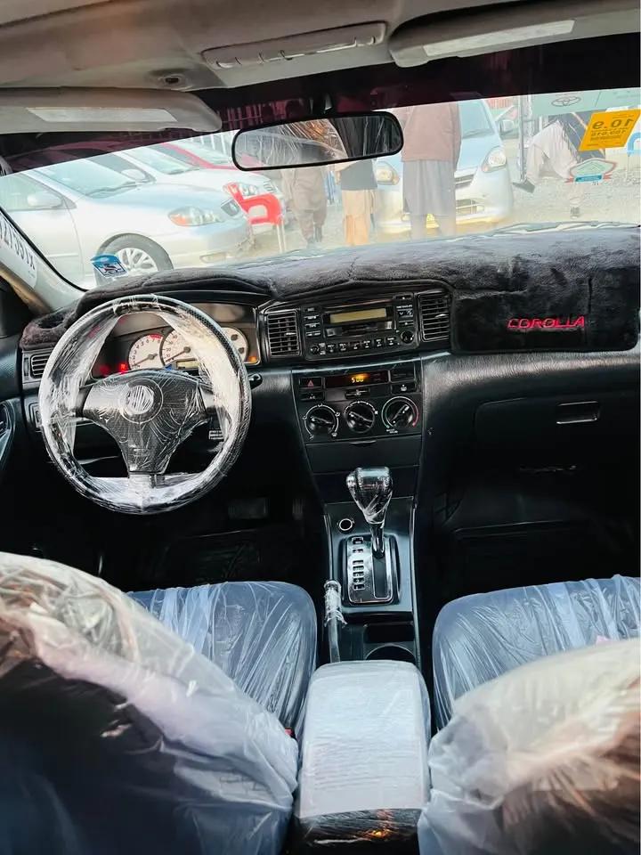 Toyota Corolla 2003 (4)
