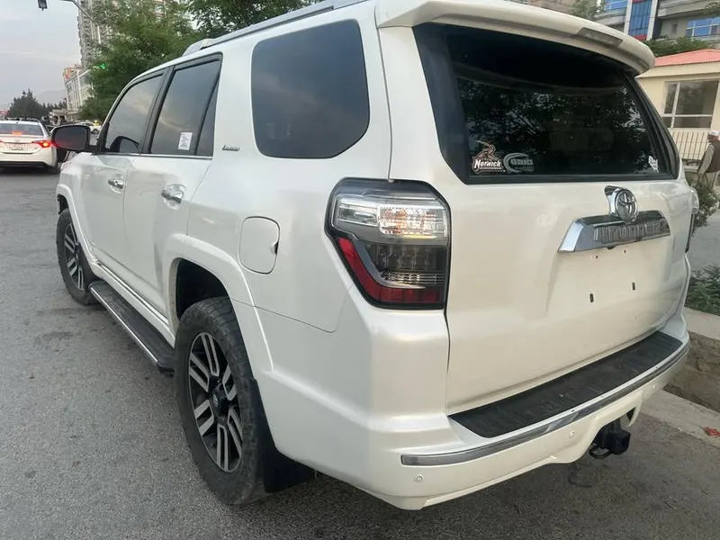 Toyota 4 Runner 2016 (4)