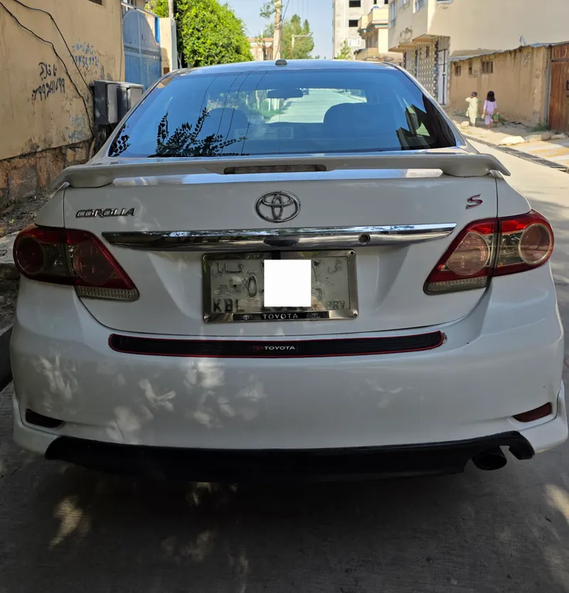 Toyota Corolla 2010 (2)