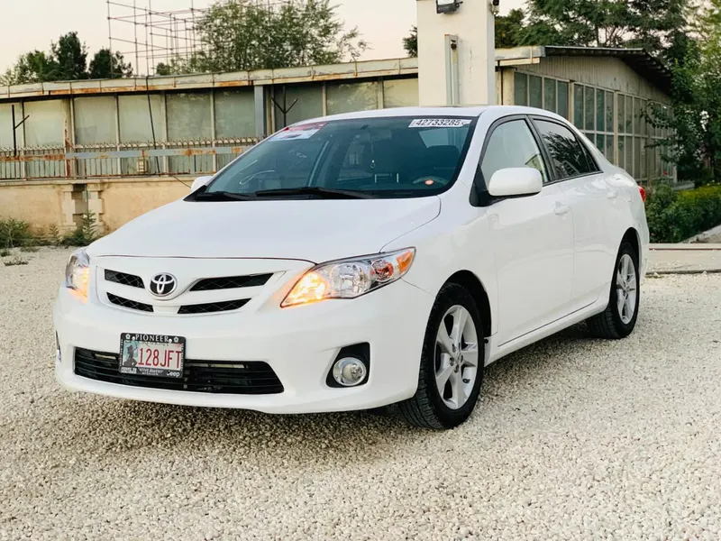 Toyota Corolla 2012 (2)