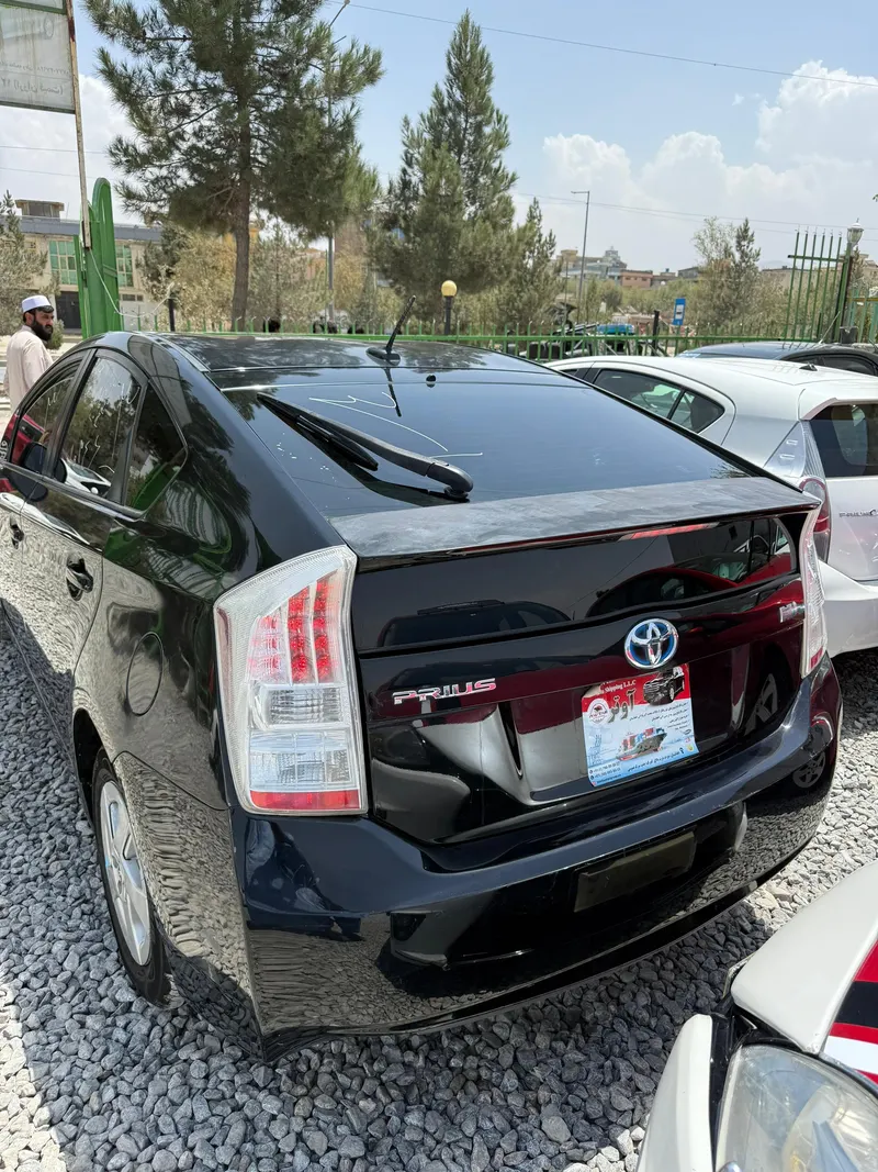 Toyota Prius (2)