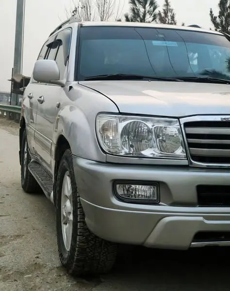 Toyota Land Cruiser GXR 2002 (2)