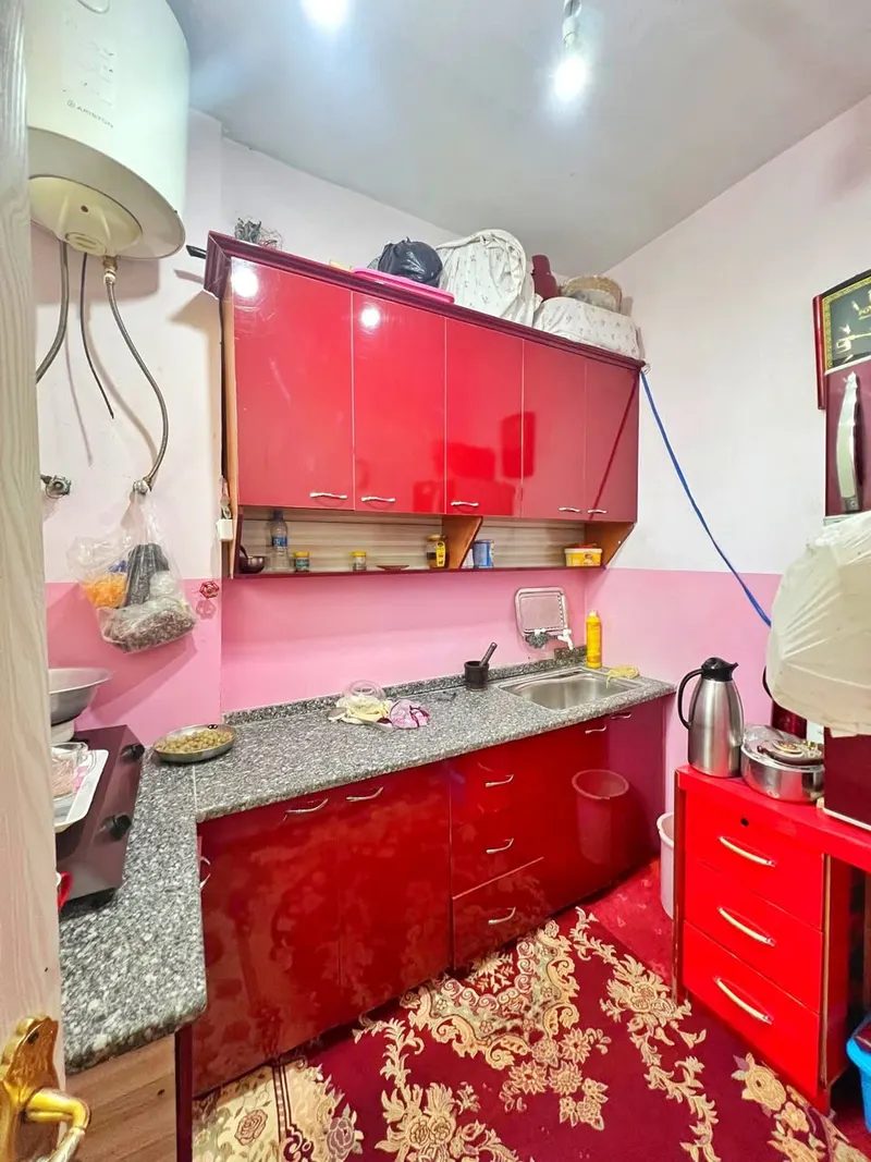 3-storey house for sale, 6 rooms, 100 m², near Baran Hotel, District 5, Kabul (3)