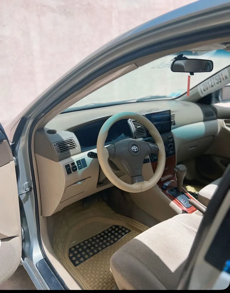 Toyota Corolla 2004 (4)