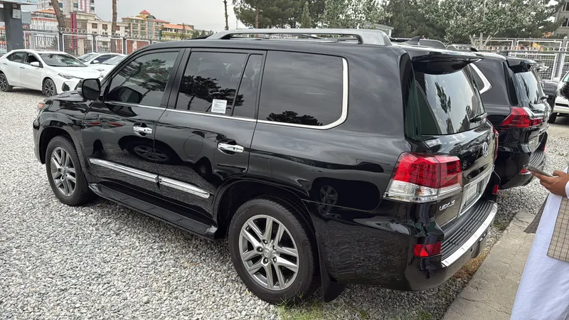 Lexus LX570 2013 (3)