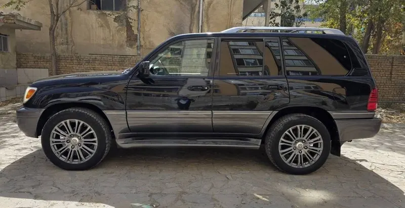 Lexus LX470 2006 (5)