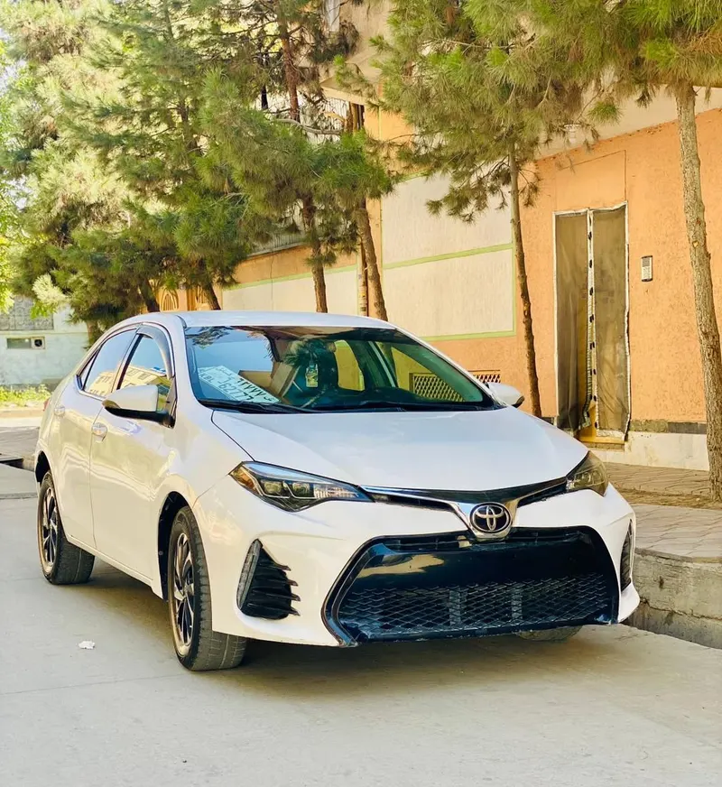 Toyota Corolla 2015 (1)