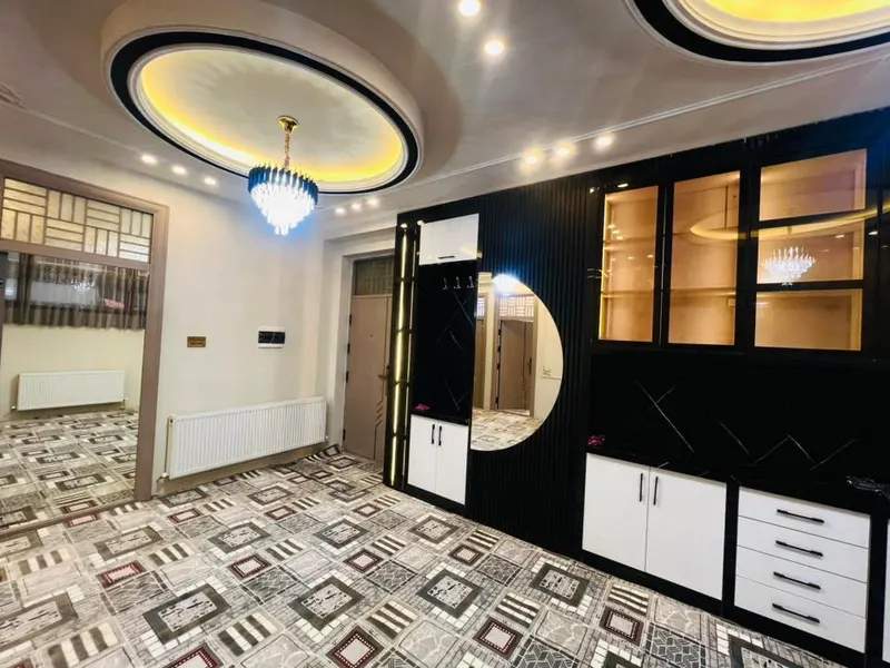 اپارتمانونه د پلورنې لپاره، 4 خونې، 140 m² (1)