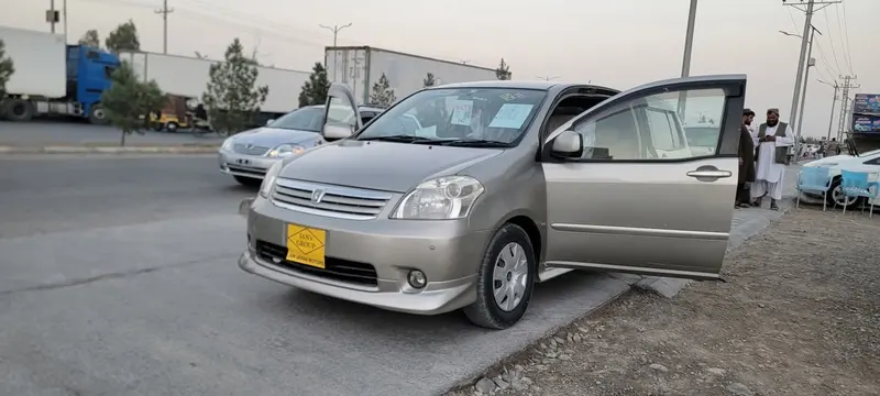 Toyota 2004 (1)