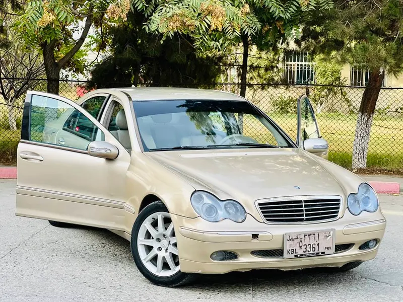 Mercedes-Benz 2003 (1)
