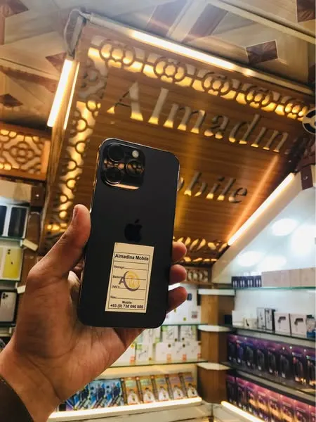 I phone 14 pro max (1)