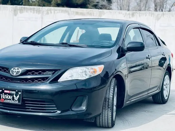 Toyota Corolla LE 2012 (2)