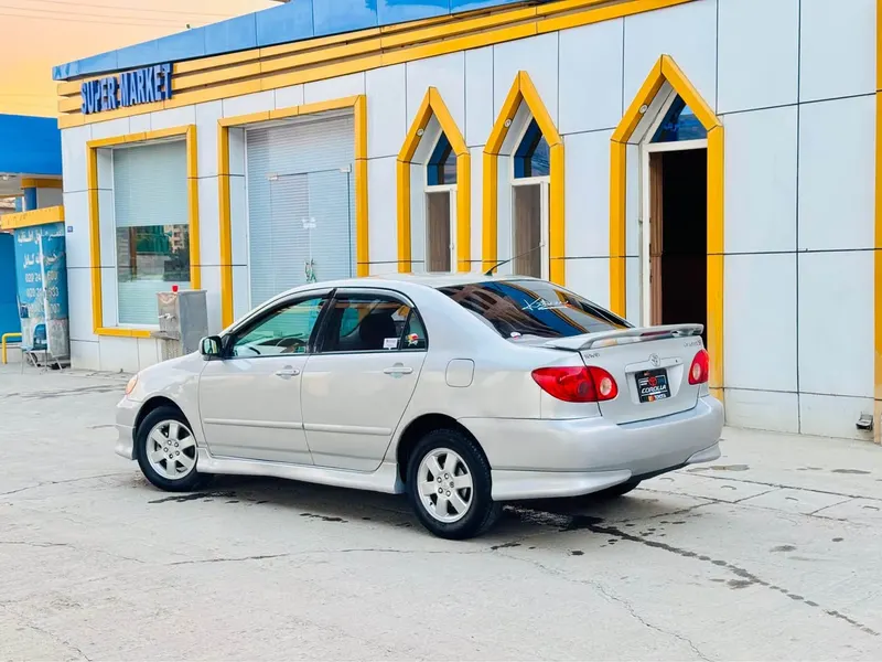Toyota Corolla 2005 (3)