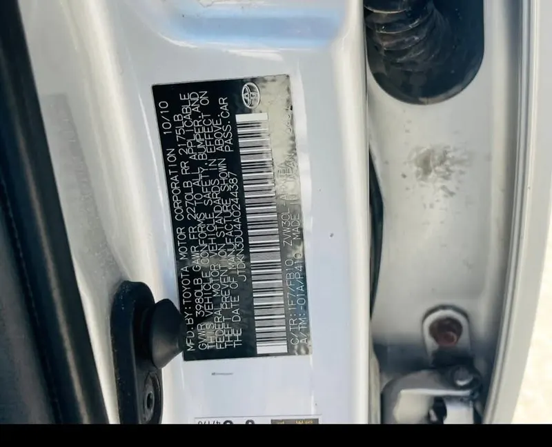 Toyota Prius 2010 (5)