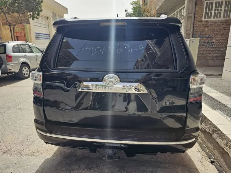 Toyota 4 Runner 2013 (3)